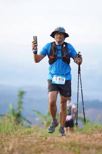 BIB: 919
                            <button type="button" onclick="openModal(6515949)" class="btn btn-primary btn-sm float-right btn-popup" data-toggle="modal" data-target=".modal-high-quality">
                        <i class="fas fa-shopping-cart"></i> Add to Cart
                    </button>
                                            <button type="button" onclick="isThisMe(6515949, true)" class="btn btn-success btn-sm float-right btn-popup btn-isme hidden" data-toggle="tooltip" data-placement="bottom" title="นี่คือรูปของคุณใช่ไหม คลิกที่นี่เพื่อเอาเข้าอัลบั้ม">
                        <i class="fas fa-plus"></i> Add to album
                    </button>
                    <button type="button" onclick="isThisMe(6515949, false)" class="btn btn-warning btn-sm float-right btn-popup btn-isnotme hidden">
                        <i class="fas fa-ban"></i> Remove from album
                    </button>