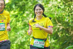 BIB: 100, 8019, 8018
                            <button type="button" onclick="openModal(13287553)" class="btn btn-primary btn-sm float-right btn-popup" data-toggle="modal" data-target=".modal-high-quality">
                        <i class="fas fa-shopping-cart"></i> Add to Cart
                    </button>
                                            <button type="button" onclick="isThisMe(13287553, true)" class="btn btn-success btn-sm float-right btn-popup btn-isme hidden" data-toggle="tooltip" data-placement="bottom" title="นี่คือรูปของคุณใช่ไหม คลิกที่นี่เพื่อเอาเข้าอัลบั้ม">
                        <i class="fas fa-plus"></i> Add to album
                    </button>
                    <button type="button" onclick="isThisMe(13287553, false)" class="btn btn-warning btn-sm float-right btn-popup btn-isnotme hidden">
                        <i class="fas fa-ban"></i> Remove from album
                    </button>