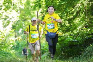 BIB: 8096, 809
                            <button type="button" onclick="openModal(13287698)" class="btn btn-primary btn-sm float-right btn-popup" data-toggle="modal" data-target=".modal-high-quality">
                        <i class="fas fa-shopping-cart"></i> Add to Cart
                    </button>
                                            <button type="button" onclick="isThisMe(13287698, true)" class="btn btn-success btn-sm float-right btn-popup btn-isme hidden" data-toggle="tooltip" data-placement="bottom" title="นี่คือรูปของคุณใช่ไหม คลิกที่นี่เพื่อเอาเข้าอัลบั้ม">
                        <i class="fas fa-plus"></i> Add to album
                    </button>
                    <button type="button" onclick="isThisMe(13287698, false)" class="btn btn-warning btn-sm float-right btn-popup btn-isnotme hidden">
                        <i class="fas fa-ban"></i> Remove from album
                    </button>