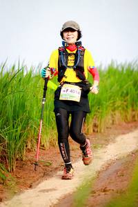 BIB: 4014
                            <button type="button" onclick="openModal(13306884)" class="btn btn-primary btn-sm float-right btn-popup" data-toggle="modal" data-target=".modal-high-quality">
                        <i class="fas fa-shopping-cart"></i> Add to Cart
                    </button>
                                            <button type="button" onclick="isThisMe(13306884, true)" class="btn btn-success btn-sm float-right btn-popup btn-isme hidden" data-toggle="tooltip" data-placement="bottom" title="นี่คือรูปของคุณใช่ไหม คลิกที่นี่เพื่อเอาเข้าอัลบั้ม">
                        <i class="fas fa-plus"></i> Add to album
                    </button>
                    <button type="button" onclick="isThisMe(13306884, false)" class="btn btn-warning btn-sm float-right btn-popup btn-isnotme hidden">
                        <i class="fas fa-ban"></i> Remove from album
                    </button>