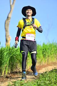 BIB: 2213
                            <button type="button" onclick="openModal(13246186)" class="btn btn-primary btn-sm float-right btn-popup" data-toggle="modal" data-target=".modal-high-quality">
                        <i class="fas fa-shopping-cart"></i> Add to Cart
                    </button>
                                            <button type="button" onclick="isThisMe(13246186, true)" class="btn btn-success btn-sm float-right btn-popup btn-isme hidden" data-toggle="tooltip" data-placement="bottom" title="นี่คือรูปของคุณใช่ไหม คลิกที่นี่เพื่อเอาเข้าอัลบั้ม">
                        <i class="fas fa-plus"></i> Add to album
                    </button>
                    <button type="button" onclick="isThisMe(13246186, false)" class="btn btn-warning btn-sm float-right btn-popup btn-isnotme hidden">
                        <i class="fas fa-ban"></i> Remove from album
                    </button>