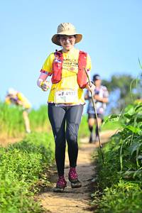 BIB: 4137
                            <button type="button" onclick="openModal(13245512)" class="btn btn-primary btn-sm float-right btn-popup" data-toggle="modal" data-target=".modal-high-quality">
                        <i class="fas fa-shopping-cart"></i> Add to Cart
                    </button>
                                            <button type="button" onclick="isThisMe(13245512, true)" class="btn btn-success btn-sm float-right btn-popup btn-isme hidden" data-toggle="tooltip" data-placement="bottom" title="นี่คือรูปของคุณใช่ไหม คลิกที่นี่เพื่อเอาเข้าอัลบั้ม">
                        <i class="fas fa-plus"></i> Add to album
                    </button>
                    <button type="button" onclick="isThisMe(13245512, false)" class="btn btn-warning btn-sm float-right btn-popup btn-isnotme hidden">
                        <i class="fas fa-ban"></i> Remove from album
                    </button>