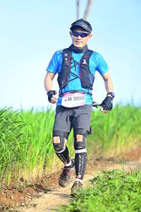 BIB: 2099
                            <button type="button" onclick="openModal(13245405)" class="btn btn-primary btn-sm float-right btn-popup" data-toggle="modal" data-target=".modal-high-quality">
                        <i class="fas fa-shopping-cart"></i> Add to Cart
                    </button>
                                            <button type="button" onclick="isThisMe(13245405, true)" class="btn btn-success btn-sm float-right btn-popup btn-isme hidden" data-toggle="tooltip" data-placement="bottom" title="นี่คือรูปของคุณใช่ไหม คลิกที่นี่เพื่อเอาเข้าอัลบั้ม">
                        <i class="fas fa-plus"></i> Add to album
                    </button>
                    <button type="button" onclick="isThisMe(13245405, false)" class="btn btn-warning btn-sm float-right btn-popup btn-isnotme hidden">
                        <i class="fas fa-ban"></i> Remove from album
                    </button>