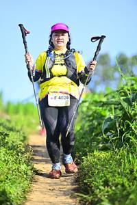 BIB: 4025
                            <button type="button" onclick="openModal(13245745)" class="btn btn-primary btn-sm float-right btn-popup" data-toggle="modal" data-target=".modal-high-quality">
                        <i class="fas fa-shopping-cart"></i> Add to Cart
                    </button>
                                            <button type="button" onclick="isThisMe(13245745, true)" class="btn btn-success btn-sm float-right btn-popup btn-isme hidden" data-toggle="tooltip" data-placement="bottom" title="นี่คือรูปของคุณใช่ไหม คลิกที่นี่เพื่อเอาเข้าอัลบั้ม">
                        <i class="fas fa-plus"></i> Add to album
                    </button>
                    <button type="button" onclick="isThisMe(13245745, false)" class="btn btn-warning btn-sm float-right btn-popup btn-isnotme hidden">
                        <i class="fas fa-ban"></i> Remove from album
                    </button>