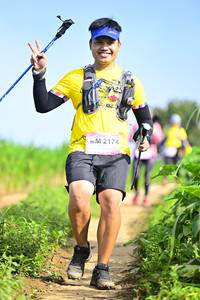 BIB: 2174
                            <button type="button" onclick="openModal(13248206)" class="btn btn-primary btn-sm float-right btn-popup" data-toggle="modal" data-target=".modal-high-quality">
                        <i class="fas fa-shopping-cart"></i> Add to Cart
                    </button>
                                            <button type="button" onclick="isThisMe(13248206, true)" class="btn btn-success btn-sm float-right btn-popup btn-isme hidden" data-toggle="tooltip" data-placement="bottom" title="นี่คือรูปของคุณใช่ไหม คลิกที่นี่เพื่อเอาเข้าอัลบั้ม">
                        <i class="fas fa-plus"></i> Add to album
                    </button>
                    <button type="button" onclick="isThisMe(13248206, false)" class="btn btn-warning btn-sm float-right btn-popup btn-isnotme hidden">
                        <i class="fas fa-ban"></i> Remove from album
                    </button>