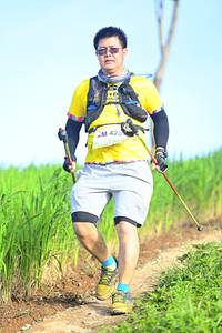 BIB: 420
                            <button type="button" onclick="openModal(13245364)" class="btn btn-primary btn-sm float-right btn-popup" data-toggle="modal" data-target=".modal-high-quality">
                        <i class="fas fa-shopping-cart"></i> Add to Cart
                    </button>
                                            <button type="button" onclick="isThisMe(13245364, true)" class="btn btn-success btn-sm float-right btn-popup btn-isme hidden" data-toggle="tooltip" data-placement="bottom" title="นี่คือรูปของคุณใช่ไหม คลิกที่นี่เพื่อเอาเข้าอัลบั้ม">
                        <i class="fas fa-plus"></i> Add to album
                    </button>
                    <button type="button" onclick="isThisMe(13245364, false)" class="btn btn-warning btn-sm float-right btn-popup btn-isnotme hidden">
                        <i class="fas fa-ban"></i> Remove from album
                    </button>