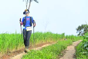 BIB: 4074
                            <button type="button" onclick="openModal(13244337)" class="btn btn-primary btn-sm float-right btn-popup" data-toggle="modal" data-target=".modal-high-quality">
                        <i class="fas fa-shopping-cart"></i> Add to Cart
                    </button>
                                            <button type="button" onclick="isThisMe(13244337, true)" class="btn btn-success btn-sm float-right btn-popup btn-isme hidden" data-toggle="tooltip" data-placement="bottom" title="นี่คือรูปของคุณใช่ไหม คลิกที่นี่เพื่อเอาเข้าอัลบั้ม">
                        <i class="fas fa-plus"></i> Add to album
                    </button>
                    <button type="button" onclick="isThisMe(13244337, false)" class="btn btn-warning btn-sm float-right btn-popup btn-isnotme hidden">
                        <i class="fas fa-ban"></i> Remove from album
                    </button>