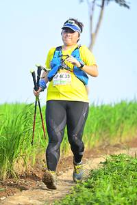 BIB: 433
                            <button type="button" onclick="openModal(13244379)" class="btn btn-primary btn-sm float-right btn-popup" data-toggle="modal" data-target=".modal-high-quality">
                        <i class="fas fa-shopping-cart"></i> Add to Cart
                    </button>
                                            <button type="button" onclick="isThisMe(13244379, true)" class="btn btn-success btn-sm float-right btn-popup btn-isme hidden" data-toggle="tooltip" data-placement="bottom" title="นี่คือรูปของคุณใช่ไหม คลิกที่นี่เพื่อเอาเข้าอัลบั้ม">
                        <i class="fas fa-plus"></i> Add to album
                    </button>
                    <button type="button" onclick="isThisMe(13244379, false)" class="btn btn-warning btn-sm float-right btn-popup btn-isnotme hidden">
                        <i class="fas fa-ban"></i> Remove from album
                    </button>