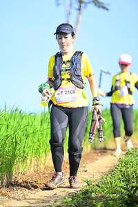 BIB: 2169
                            <button type="button" onclick="openModal(13245930)" class="btn btn-primary btn-sm float-right btn-popup" data-toggle="modal" data-target=".modal-high-quality">
                        <i class="fas fa-shopping-cart"></i> Add to Cart
                    </button>
                                            <button type="button" onclick="isThisMe(13245930, true)" class="btn btn-success btn-sm float-right btn-popup btn-isme hidden" data-toggle="tooltip" data-placement="bottom" title="นี่คือรูปของคุณใช่ไหม คลิกที่นี่เพื่อเอาเข้าอัลบั้ม">
                        <i class="fas fa-plus"></i> Add to album
                    </button>
                    <button type="button" onclick="isThisMe(13245930, false)" class="btn btn-warning btn-sm float-right btn-popup btn-isnotme hidden">
                        <i class="fas fa-ban"></i> Remove from album
                    </button>