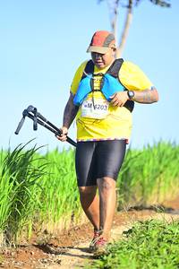 BIB: 4203
                            <button type="button" onclick="openModal(13245563)" class="btn btn-primary btn-sm float-right btn-popup" data-toggle="modal" data-target=".modal-high-quality">
                        <i class="fas fa-shopping-cart"></i> Add to Cart
                    </button>
                                            <button type="button" onclick="isThisMe(13245563, true)" class="btn btn-success btn-sm float-right btn-popup btn-isme hidden" data-toggle="tooltip" data-placement="bottom" title="นี่คือรูปของคุณใช่ไหม คลิกที่นี่เพื่อเอาเข้าอัลบั้ม">
                        <i class="fas fa-plus"></i> Add to album
                    </button>
                    <button type="button" onclick="isThisMe(13245563, false)" class="btn btn-warning btn-sm float-right btn-popup btn-isnotme hidden">
                        <i class="fas fa-ban"></i> Remove from album
                    </button>