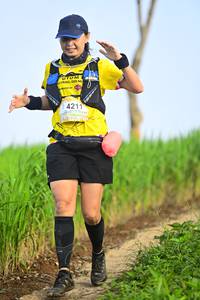 BIB: 4211
                            <button type="button" onclick="openModal(13239447)" class="btn btn-primary btn-sm float-right btn-popup" data-toggle="modal" data-target=".modal-high-quality">
                        <i class="fas fa-shopping-cart"></i> Add to Cart
                    </button>
                                            <button type="button" onclick="isThisMe(13239447, true)" class="btn btn-success btn-sm float-right btn-popup btn-isme hidden" data-toggle="tooltip" data-placement="bottom" title="นี่คือรูปของคุณใช่ไหม คลิกที่นี่เพื่อเอาเข้าอัลบั้ม">
                        <i class="fas fa-plus"></i> Add to album
                    </button>
                    <button type="button" onclick="isThisMe(13239447, false)" class="btn btn-warning btn-sm float-right btn-popup btn-isnotme hidden">
                        <i class="fas fa-ban"></i> Remove from album
                    </button>