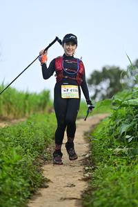 BIB: 4100
                            <button type="button" onclick="openModal(13240228)" class="btn btn-primary btn-sm float-right btn-popup" data-toggle="modal" data-target=".modal-high-quality">
                        <i class="fas fa-shopping-cart"></i> Add to Cart
                    </button>
                                            <button type="button" onclick="isThisMe(13240228, true)" class="btn btn-success btn-sm float-right btn-popup btn-isme hidden" data-toggle="tooltip" data-placement="bottom" title="นี่คือรูปของคุณใช่ไหม คลิกที่นี่เพื่อเอาเข้าอัลบั้ม">
                        <i class="fas fa-plus"></i> Add to album
                    </button>
                    <button type="button" onclick="isThisMe(13240228, false)" class="btn btn-warning btn-sm float-right btn-popup btn-isnotme hidden">
                        <i class="fas fa-ban"></i> Remove from album
                    </button>