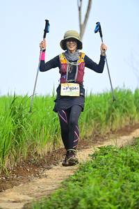 BIB: 4044
                            <button type="button" onclick="openModal(13240597)" class="btn btn-primary btn-sm float-right btn-popup" data-toggle="modal" data-target=".modal-high-quality">
                        <i class="fas fa-shopping-cart"></i> Add to Cart
                    </button>
                                            <button type="button" onclick="isThisMe(13240597, true)" class="btn btn-success btn-sm float-right btn-popup btn-isme hidden" data-toggle="tooltip" data-placement="bottom" title="นี่คือรูปของคุณใช่ไหม คลิกที่นี่เพื่อเอาเข้าอัลบั้ม">
                        <i class="fas fa-plus"></i> Add to album
                    </button>
                    <button type="button" onclick="isThisMe(13240597, false)" class="btn btn-warning btn-sm float-right btn-popup btn-isnotme hidden">
                        <i class="fas fa-ban"></i> Remove from album
                    </button>