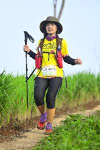 BIB: 4020
                            <button type="button" onclick="openModal(13240541)" class="btn btn-primary btn-sm float-right btn-popup" data-toggle="modal" data-target=".modal-high-quality">
                        <i class="fas fa-shopping-cart"></i> Add to Cart
                    </button>
                                            <button type="button" onclick="isThisMe(13240541, true)" class="btn btn-success btn-sm float-right btn-popup btn-isme hidden" data-toggle="tooltip" data-placement="bottom" title="นี่คือรูปของคุณใช่ไหม คลิกที่นี่เพื่อเอาเข้าอัลบั้ม">
                        <i class="fas fa-plus"></i> Add to album
                    </button>
                    <button type="button" onclick="isThisMe(13240541, false)" class="btn btn-warning btn-sm float-right btn-popup btn-isnotme hidden">
                        <i class="fas fa-ban"></i> Remove from album
                    </button>