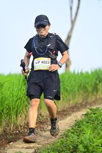 BIB: 4022
                            <button type="button" onclick="openModal(13240470)" class="btn btn-primary btn-sm float-right btn-popup" data-toggle="modal" data-target=".modal-high-quality">
                        <i class="fas fa-shopping-cart"></i> Add to Cart
                    </button>
                                            <button type="button" onclick="isThisMe(13240470, true)" class="btn btn-success btn-sm float-right btn-popup btn-isme hidden" data-toggle="tooltip" data-placement="bottom" title="นี่คือรูปของคุณใช่ไหม คลิกที่นี่เพื่อเอาเข้าอัลบั้ม">
                        <i class="fas fa-plus"></i> Add to album
                    </button>
                    <button type="button" onclick="isThisMe(13240470, false)" class="btn btn-warning btn-sm float-right btn-popup btn-isnotme hidden">
                        <i class="fas fa-ban"></i> Remove from album
                    </button>