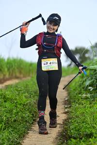 BIB: 4100
                            <button type="button" onclick="openModal(13240253)" class="btn btn-primary btn-sm float-right btn-popup" data-toggle="modal" data-target=".modal-high-quality">
                        <i class="fas fa-shopping-cart"></i> Add to Cart
                    </button>
                                            <button type="button" onclick="isThisMe(13240253, true)" class="btn btn-success btn-sm float-right btn-popup btn-isme hidden" data-toggle="tooltip" data-placement="bottom" title="นี่คือรูปของคุณใช่ไหม คลิกที่นี่เพื่อเอาเข้าอัลบั้ม">
                        <i class="fas fa-plus"></i> Add to album
                    </button>
                    <button type="button" onclick="isThisMe(13240253, false)" class="btn btn-warning btn-sm float-right btn-popup btn-isnotme hidden">
                        <i class="fas fa-ban"></i> Remove from album
                    </button>