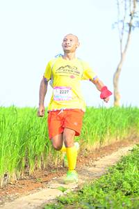 BIB: 2227
                            <button type="button" onclick="openModal(13241888)" class="btn btn-primary btn-sm float-right btn-popup" data-toggle="modal" data-target=".modal-high-quality">
                        <i class="fas fa-shopping-cart"></i> Add to Cart
                    </button>
                                            <button type="button" onclick="isThisMe(13241888, true)" class="btn btn-success btn-sm float-right btn-popup btn-isme hidden" data-toggle="tooltip" data-placement="bottom" title="นี่คือรูปของคุณใช่ไหม คลิกที่นี่เพื่อเอาเข้าอัลบั้ม">
                        <i class="fas fa-plus"></i> Add to album
                    </button>
                    <button type="button" onclick="isThisMe(13241888, false)" class="btn btn-warning btn-sm float-right btn-popup btn-isnotme hidden">
                        <i class="fas fa-ban"></i> Remove from album
                    </button>