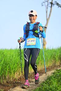 BIB: 4161
                            <button type="button" onclick="openModal(13238926)" class="btn btn-primary btn-sm float-right btn-popup" data-toggle="modal" data-target=".modal-high-quality">
                        <i class="fas fa-shopping-cart"></i> Add to Cart
                    </button>
                                            <button type="button" onclick="isThisMe(13238926, true)" class="btn btn-success btn-sm float-right btn-popup btn-isme hidden" data-toggle="tooltip" data-placement="bottom" title="นี่คือรูปของคุณใช่ไหม คลิกที่นี่เพื่อเอาเข้าอัลบั้ม">
                        <i class="fas fa-plus"></i> Add to album
                    </button>
                    <button type="button" onclick="isThisMe(13238926, false)" class="btn btn-warning btn-sm float-right btn-popup btn-isnotme hidden">
                        <i class="fas fa-ban"></i> Remove from album
                    </button>