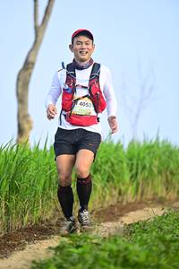 BIB: 4053
                            <button type="button" onclick="openModal(13240957)" class="btn btn-primary btn-sm float-right btn-popup" data-toggle="modal" data-target=".modal-high-quality">
                        <i class="fas fa-shopping-cart"></i> Add to Cart
                    </button>
                                            <button type="button" onclick="isThisMe(13240957, true)" class="btn btn-success btn-sm float-right btn-popup btn-isme hidden" data-toggle="tooltip" data-placement="bottom" title="นี่คือรูปของคุณใช่ไหม คลิกที่นี่เพื่อเอาเข้าอัลบั้ม">
                        <i class="fas fa-plus"></i> Add to album
                    </button>
                    <button type="button" onclick="isThisMe(13240957, false)" class="btn btn-warning btn-sm float-right btn-popup btn-isnotme hidden">
                        <i class="fas fa-ban"></i> Remove from album
                    </button>