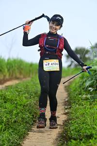 BIB: 4100
                            <button type="button" onclick="openModal(13240250)" class="btn btn-primary btn-sm float-right btn-popup" data-toggle="modal" data-target=".modal-high-quality">
                        <i class="fas fa-shopping-cart"></i> Add to Cart
                    </button>
                                            <button type="button" onclick="isThisMe(13240250, true)" class="btn btn-success btn-sm float-right btn-popup btn-isme hidden" data-toggle="tooltip" data-placement="bottom" title="นี่คือรูปของคุณใช่ไหม คลิกที่นี่เพื่อเอาเข้าอัลบั้ม">
                        <i class="fas fa-plus"></i> Add to album
                    </button>
                    <button type="button" onclick="isThisMe(13240250, false)" class="btn btn-warning btn-sm float-right btn-popup btn-isnotme hidden">
                        <i class="fas fa-ban"></i> Remove from album
                    </button>