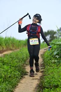 BIB: 4100
                            <button type="button" onclick="openModal(13240242)" class="btn btn-primary btn-sm float-right btn-popup" data-toggle="modal" data-target=".modal-high-quality">
                        <i class="fas fa-shopping-cart"></i> Add to Cart
                    </button>
                                            <button type="button" onclick="isThisMe(13240242, true)" class="btn btn-success btn-sm float-right btn-popup btn-isme hidden" data-toggle="tooltip" data-placement="bottom" title="นี่คือรูปของคุณใช่ไหม คลิกที่นี่เพื่อเอาเข้าอัลบั้ม">
                        <i class="fas fa-plus"></i> Add to album
                    </button>
                    <button type="button" onclick="isThisMe(13240242, false)" class="btn btn-warning btn-sm float-right btn-popup btn-isnotme hidden">
                        <i class="fas fa-ban"></i> Remove from album
                    </button>