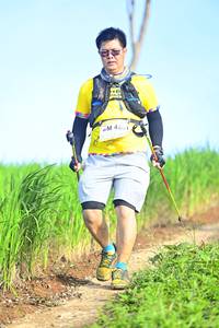 BIB: 421
                            <button type="button" onclick="openModal(13288229)" class="btn btn-primary btn-sm float-right btn-popup" data-toggle="modal" data-target=".modal-high-quality">
                        <i class="fas fa-shopping-cart"></i> Add to Cart
                    </button>
                                            <button type="button" onclick="isThisMe(13288229, true)" class="btn btn-success btn-sm float-right btn-popup btn-isme hidden" data-toggle="tooltip" data-placement="bottom" title="นี่คือรูปของคุณใช่ไหม คลิกที่นี่เพื่อเอาเข้าอัลบั้ม">
                        <i class="fas fa-plus"></i> Add to album
                    </button>
                    <button type="button" onclick="isThisMe(13288229, false)" class="btn btn-warning btn-sm float-right btn-popup btn-isnotme hidden">
                        <i class="fas fa-ban"></i> Remove from album
                    </button>