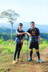 BIB: 
                            <button type="button" onclick="openModal(13251306)" class="btn btn-primary btn-sm float-right btn-popup" data-toggle="modal" data-target=".modal-high-quality">
                        <i class="fas fa-shopping-cart"></i> Add to Cart
                    </button>
                                            <button type="button" onclick="isThisMe(13251306, true)" class="btn btn-success btn-sm float-right btn-popup btn-isme hidden" data-toggle="tooltip" data-placement="bottom" title="นี่คือรูปของคุณใช่ไหม คลิกที่นี่เพื่อเอาเข้าอัลบั้ม">
                        <i class="fas fa-plus"></i> Add to album
                    </button>
                    <button type="button" onclick="isThisMe(13251306, false)" class="btn btn-warning btn-sm float-right btn-popup btn-isnotme hidden">
                        <i class="fas fa-ban"></i> Remove from album
                    </button>