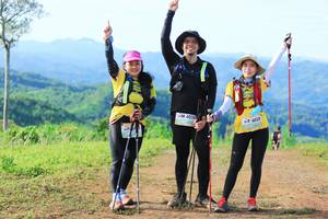 BIB: 403, 4028
                            <button type="button" onclick="openModal(13251498)" class="btn btn-primary btn-sm float-right btn-popup" data-toggle="modal" data-target=".modal-high-quality">
                        <i class="fas fa-shopping-cart"></i> Add to Cart
                    </button>
                                            <button type="button" onclick="isThisMe(13251498, true)" class="btn btn-success btn-sm float-right btn-popup btn-isme hidden" data-toggle="tooltip" data-placement="bottom" title="นี่คือรูปของคุณใช่ไหม คลิกที่นี่เพื่อเอาเข้าอัลบั้ม">
                        <i class="fas fa-plus"></i> Add to album
                    </button>
                    <button type="button" onclick="isThisMe(13251498, false)" class="btn btn-warning btn-sm float-right btn-popup btn-isnotme hidden">
                        <i class="fas fa-ban"></i> Remove from album
                    </button>