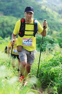 BIB: 2108
                            <button type="button" onclick="openModal(13254686)" class="btn btn-primary btn-sm float-right btn-popup" data-toggle="modal" data-target=".modal-high-quality">
                        <i class="fas fa-shopping-cart"></i> Add to Cart
                    </button>
                                            <button type="button" onclick="isThisMe(13254686, true)" class="btn btn-success btn-sm float-right btn-popup btn-isme hidden" data-toggle="tooltip" data-placement="bottom" title="นี่คือรูปของคุณใช่ไหม คลิกที่นี่เพื่อเอาเข้าอัลบั้ม">
                        <i class="fas fa-plus"></i> Add to album
                    </button>
                    <button type="button" onclick="isThisMe(13254686, false)" class="btn btn-warning btn-sm float-right btn-popup btn-isnotme hidden">
                        <i class="fas fa-ban"></i> Remove from album
                    </button>