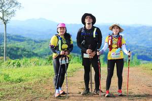 BIB: 4028
                            <button type="button" onclick="openModal(13251491)" class="btn btn-primary btn-sm float-right btn-popup" data-toggle="modal" data-target=".modal-high-quality">
                        <i class="fas fa-shopping-cart"></i> Add to Cart
                    </button>
                                            <button type="button" onclick="isThisMe(13251491, true)" class="btn btn-success btn-sm float-right btn-popup btn-isme hidden" data-toggle="tooltip" data-placement="bottom" title="นี่คือรูปของคุณใช่ไหม คลิกที่นี่เพื่อเอาเข้าอัลบั้ม">
                        <i class="fas fa-plus"></i> Add to album
                    </button>
                    <button type="button" onclick="isThisMe(13251491, false)" class="btn btn-warning btn-sm float-right btn-popup btn-isnotme hidden">
                        <i class="fas fa-ban"></i> Remove from album
                    </button>