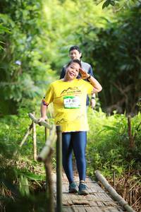 BIB: 100
                            <button type="button" onclick="openModal(13215382)" class="btn btn-primary btn-sm float-right btn-popup" data-toggle="modal" data-target=".modal-high-quality">
                        <i class="fas fa-shopping-cart"></i> Add to Cart
                    </button>
                                            <button type="button" onclick="isThisMe(13215382, true)" class="btn btn-success btn-sm float-right btn-popup btn-isme hidden" data-toggle="tooltip" data-placement="bottom" title="นี่คือรูปของคุณใช่ไหม คลิกที่นี่เพื่อเอาเข้าอัลบั้ม">
                        <i class="fas fa-plus"></i> Add to album
                    </button>
                    <button type="button" onclick="isThisMe(13215382, false)" class="btn btn-warning btn-sm float-right btn-popup btn-isnotme hidden">
                        <i class="fas fa-ban"></i> Remove from album
                    </button>