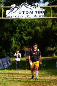 BIB: 100
                            <button type="button" onclick="openModal(13311330)" class="btn btn-primary btn-sm float-right btn-popup" data-toggle="modal" data-target=".modal-high-quality">
                        <i class="fas fa-shopping-cart"></i> Add to Cart
                    </button>
                                            <button type="button" onclick="isThisMe(13311330, true)" class="btn btn-success btn-sm float-right btn-popup btn-isme hidden" data-toggle="tooltip" data-placement="bottom" title="นี่คือรูปของคุณใช่ไหม คลิกที่นี่เพื่อเอาเข้าอัลบั้ม">
                        <i class="fas fa-plus"></i> Add to album
                    </button>
                    <button type="button" onclick="isThisMe(13311330, false)" class="btn btn-warning btn-sm float-right btn-popup btn-isnotme hidden">
                        <i class="fas fa-ban"></i> Remove from album
                    </button>