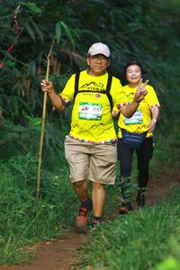 BIB: 097, 096
                            <button type="button" onclick="openModal(13212824)" class="btn btn-primary btn-sm float-right btn-popup" data-toggle="modal" data-target=".modal-high-quality">
                        <i class="fas fa-shopping-cart"></i> Add to Cart
                    </button>
                                            <button type="button" onclick="isThisMe(13212824, true)" class="btn btn-success btn-sm float-right btn-popup btn-isme hidden" data-toggle="tooltip" data-placement="bottom" title="นี่คือรูปของคุณใช่ไหม คลิกที่นี่เพื่อเอาเข้าอัลบั้ม">
                        <i class="fas fa-plus"></i> Add to album
                    </button>
                    <button type="button" onclick="isThisMe(13212824, false)" class="btn btn-warning btn-sm float-right btn-popup btn-isnotme hidden">
                        <i class="fas fa-ban"></i> Remove from album
                    </button>