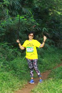 BIB: 8014
                            <button type="button" onclick="openModal(13212872)" class="btn btn-primary btn-sm float-right btn-popup" data-toggle="modal" data-target=".modal-high-quality">
                        <i class="fas fa-shopping-cart"></i> Add to Cart
                    </button>
                                            <button type="button" onclick="isThisMe(13212872, true)" class="btn btn-success btn-sm float-right btn-popup btn-isme hidden" data-toggle="tooltip" data-placement="bottom" title="นี่คือรูปของคุณใช่ไหม คลิกที่นี่เพื่อเอาเข้าอัลบั้ม">
                        <i class="fas fa-plus"></i> Add to album
                    </button>
                    <button type="button" onclick="isThisMe(13212872, false)" class="btn btn-warning btn-sm float-right btn-popup btn-isnotme hidden">
                        <i class="fas fa-ban"></i> Remove from album
                    </button>