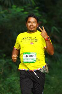 BIB: 100, 8035
                            <button type="button" onclick="openModal(13212758)" class="btn btn-primary btn-sm float-right btn-popup" data-toggle="modal" data-target=".modal-high-quality">
                        <i class="fas fa-shopping-cart"></i> Add to Cart
                    </button>
                                            <button type="button" onclick="isThisMe(13212758, true)" class="btn btn-success btn-sm float-right btn-popup btn-isme hidden" data-toggle="tooltip" data-placement="bottom" title="นี่คือรูปของคุณใช่ไหม คลิกที่นี่เพื่อเอาเข้าอัลบั้ม">
                        <i class="fas fa-plus"></i> Add to album
                    </button>
                    <button type="button" onclick="isThisMe(13212758, false)" class="btn btn-warning btn-sm float-right btn-popup btn-isnotme hidden">
                        <i class="fas fa-ban"></i> Remove from album
                    </button>