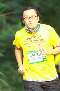 BIB: 100
                            <button type="button" onclick="openModal(13212559)" class="btn btn-primary btn-sm float-right btn-popup" data-toggle="modal" data-target=".modal-high-quality">
                        <i class="fas fa-shopping-cart"></i> Add to Cart
                    </button>
                                            <button type="button" onclick="isThisMe(13212559, true)" class="btn btn-success btn-sm float-right btn-popup btn-isme hidden" data-toggle="tooltip" data-placement="bottom" title="นี่คือรูปของคุณใช่ไหม คลิกที่นี่เพื่อเอาเข้าอัลบั้ม">
                        <i class="fas fa-plus"></i> Add to album
                    </button>
                    <button type="button" onclick="isThisMe(13212559, false)" class="btn btn-warning btn-sm float-right btn-popup btn-isnotme hidden">
                        <i class="fas fa-ban"></i> Remove from album
                    </button>