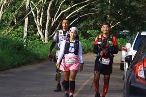 BIB: 1011, 1064, 
                            <button type="button" onclick="openModal(13212906)" class="btn btn-primary btn-sm float-right btn-popup" data-toggle="modal" data-target=".modal-high-quality">
                        <i class="fas fa-shopping-cart"></i> Add to Cart
                    </button>
                                            <button type="button" onclick="isThisMe(13212906, true)" class="btn btn-success btn-sm float-right btn-popup btn-isme hidden" data-toggle="tooltip" data-placement="bottom" title="นี่คือรูปของคุณใช่ไหม คลิกที่นี่เพื่อเอาเข้าอัลบั้ม">
                        <i class="fas fa-plus"></i> Add to album
                    </button>
                    <button type="button" onclick="isThisMe(13212906, false)" class="btn btn-warning btn-sm float-right btn-popup btn-isnotme hidden">
                        <i class="fas fa-ban"></i> Remove from album
                    </button>