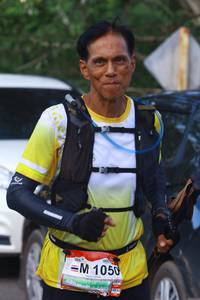 BIB: 1050
                            <button type="button" onclick="openModal(13212890)" class="btn btn-primary btn-sm float-right btn-popup" data-toggle="modal" data-target=".modal-high-quality">
                        <i class="fas fa-shopping-cart"></i> Add to Cart
                    </button>
                                            <button type="button" onclick="isThisMe(13212890, true)" class="btn btn-success btn-sm float-right btn-popup btn-isme hidden" data-toggle="tooltip" data-placement="bottom" title="นี่คือรูปของคุณใช่ไหม คลิกที่นี่เพื่อเอาเข้าอัลบั้ม">
                        <i class="fas fa-plus"></i> Add to album
                    </button>
                    <button type="button" onclick="isThisMe(13212890, false)" class="btn btn-warning btn-sm float-right btn-popup btn-isnotme hidden">
                        <i class="fas fa-ban"></i> Remove from album
                    </button>