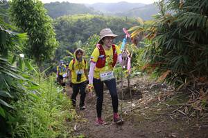 BIB: 4037
                            <button type="button" onclick="openModal(13214546)" class="btn btn-primary btn-sm float-right btn-popup" data-toggle="modal" data-target=".modal-high-quality">
                        <i class="fas fa-shopping-cart"></i> Add to Cart
                    </button>
                                            <button type="button" onclick="isThisMe(13214546, true)" class="btn btn-success btn-sm float-right btn-popup btn-isme hidden" data-toggle="tooltip" data-placement="bottom" title="นี่คือรูปของคุณใช่ไหม คลิกที่นี่เพื่อเอาเข้าอัลบั้ม">
                        <i class="fas fa-plus"></i> Add to album
                    </button>
                    <button type="button" onclick="isThisMe(13214546, false)" class="btn btn-warning btn-sm float-right btn-popup btn-isnotme hidden">
                        <i class="fas fa-ban"></i> Remove from album
                    </button>