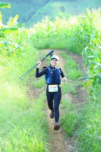 BIB: 4061
                            <button type="button" onclick="openModal(13229470)" class="btn btn-primary btn-sm float-right btn-popup" data-toggle="modal" data-target=".modal-high-quality">
                        <i class="fas fa-shopping-cart"></i> Add to Cart
                    </button>
                                            <button type="button" onclick="isThisMe(13229470, true)" class="btn btn-success btn-sm float-right btn-popup btn-isme hidden" data-toggle="tooltip" data-placement="bottom" title="นี่คือรูปของคุณใช่ไหม คลิกที่นี่เพื่อเอาเข้าอัลบั้ม">
                        <i class="fas fa-plus"></i> Add to album
                    </button>
                    <button type="button" onclick="isThisMe(13229470, false)" class="btn btn-warning btn-sm float-right btn-popup btn-isnotme hidden">
                        <i class="fas fa-ban"></i> Remove from album
                    </button>