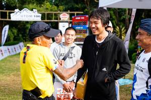 BIB: 100
                            <button type="button" onclick="openModal(13266557)" class="btn btn-primary btn-sm float-right btn-popup" data-toggle="modal" data-target=".modal-high-quality">
                        <i class="fas fa-shopping-cart"></i> Add to Cart
                    </button>
                                            <button type="button" onclick="isThisMe(13266557, true)" class="btn btn-success btn-sm float-right btn-popup btn-isme hidden" data-toggle="tooltip" data-placement="bottom" title="นี่คือรูปของคุณใช่ไหม คลิกที่นี่เพื่อเอาเข้าอัลบั้ม">
                        <i class="fas fa-plus"></i> Add to album
                    </button>
                    <button type="button" onclick="isThisMe(13266557, false)" class="btn btn-warning btn-sm float-right btn-popup btn-isnotme hidden">
                        <i class="fas fa-ban"></i> Remove from album
                    </button>