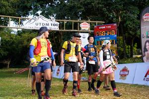 BIB: 100, 260
                            <button type="button" onclick="openModal(13266640)" class="btn btn-primary btn-sm float-right btn-popup" data-toggle="modal" data-target=".modal-high-quality">
                        <i class="fas fa-shopping-cart"></i> Add to Cart
                    </button>
                                            <button type="button" onclick="isThisMe(13266640, true)" class="btn btn-success btn-sm float-right btn-popup btn-isme hidden" data-toggle="tooltip" data-placement="bottom" title="นี่คือรูปของคุณใช่ไหม คลิกที่นี่เพื่อเอาเข้าอัลบั้ม">
                        <i class="fas fa-plus"></i> Add to album
                    </button>
                    <button type="button" onclick="isThisMe(13266640, false)" class="btn btn-warning btn-sm float-right btn-popup btn-isnotme hidden">
                        <i class="fas fa-ban"></i> Remove from album
                    </button>