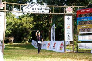 BIB: 100
                            <button type="button" onclick="openModal(13266621)" class="btn btn-primary btn-sm float-right btn-popup" data-toggle="modal" data-target=".modal-high-quality">
                        <i class="fas fa-shopping-cart"></i> Add to Cart
                    </button>
                                            <button type="button" onclick="isThisMe(13266621, true)" class="btn btn-success btn-sm float-right btn-popup btn-isme hidden" data-toggle="tooltip" data-placement="bottom" title="นี่คือรูปของคุณใช่ไหม คลิกที่นี่เพื่อเอาเข้าอัลบั้ม">
                        <i class="fas fa-plus"></i> Add to album
                    </button>
                    <button type="button" onclick="isThisMe(13266621, false)" class="btn btn-warning btn-sm float-right btn-popup btn-isnotme hidden">
                        <i class="fas fa-ban"></i> Remove from album
                    </button>