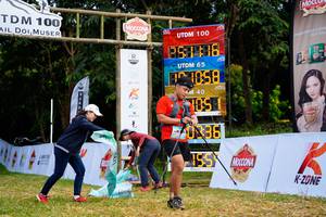 BIB: 100
                            <button type="button" onclick="openModal(13266234)" class="btn btn-primary btn-sm float-right btn-popup" data-toggle="modal" data-target=".modal-high-quality">
                        <i class="fas fa-shopping-cart"></i> Add to Cart
                    </button>
                                            <button type="button" onclick="isThisMe(13266234, true)" class="btn btn-success btn-sm float-right btn-popup btn-isme hidden" data-toggle="tooltip" data-placement="bottom" title="นี่คือรูปของคุณใช่ไหม คลิกที่นี่เพื่อเอาเข้าอัลบั้ม">
                        <i class="fas fa-plus"></i> Add to album
                    </button>
                    <button type="button" onclick="isThisMe(13266234, false)" class="btn btn-warning btn-sm float-right btn-popup btn-isnotme hidden">
                        <i class="fas fa-ban"></i> Remove from album
                    </button>