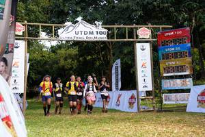 BIB: 100
                            <button type="button" onclick="openModal(13266633)" class="btn btn-primary btn-sm float-right btn-popup" data-toggle="modal" data-target=".modal-high-quality">
                        <i class="fas fa-shopping-cart"></i> Add to Cart
                    </button>
                                            <button type="button" onclick="isThisMe(13266633, true)" class="btn btn-success btn-sm float-right btn-popup btn-isme hidden" data-toggle="tooltip" data-placement="bottom" title="นี่คือรูปของคุณใช่ไหม คลิกที่นี่เพื่อเอาเข้าอัลบั้ม">
                        <i class="fas fa-plus"></i> Add to album
                    </button>
                    <button type="button" onclick="isThisMe(13266633, false)" class="btn btn-warning btn-sm float-right btn-popup btn-isnotme hidden">
                        <i class="fas fa-ban"></i> Remove from album
                    </button>