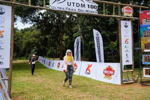 BIB: 100
                            <button type="button" onclick="openModal(13329290)" class="btn btn-primary btn-sm float-right btn-popup" data-toggle="modal" data-target=".modal-high-quality">
                        <i class="fas fa-shopping-cart"></i> Add to Cart
                    </button>
                                            <button type="button" onclick="isThisMe(13329290, true)" class="btn btn-success btn-sm float-right btn-popup btn-isme hidden" data-toggle="tooltip" data-placement="bottom" title="นี่คือรูปของคุณใช่ไหม คลิกที่นี่เพื่อเอาเข้าอัลบั้ม">
                        <i class="fas fa-plus"></i> Add to album
                    </button>
                    <button type="button" onclick="isThisMe(13329290, false)" class="btn btn-warning btn-sm float-right btn-popup btn-isnotme hidden">
                        <i class="fas fa-ban"></i> Remove from album
                    </button>