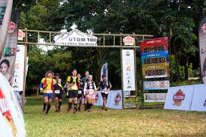 BIB: 100
                            <button type="button" onclick="openModal(13266637)" class="btn btn-primary btn-sm float-right btn-popup" data-toggle="modal" data-target=".modal-high-quality">
                        <i class="fas fa-shopping-cart"></i> Add to Cart
                    </button>
                                            <button type="button" onclick="isThisMe(13266637, true)" class="btn btn-success btn-sm float-right btn-popup btn-isme hidden" data-toggle="tooltip" data-placement="bottom" title="นี่คือรูปของคุณใช่ไหม คลิกที่นี่เพื่อเอาเข้าอัลบั้ม">
                        <i class="fas fa-plus"></i> Add to album
                    </button>
                    <button type="button" onclick="isThisMe(13266637, false)" class="btn btn-warning btn-sm float-right btn-popup btn-isnotme hidden">
                        <i class="fas fa-ban"></i> Remove from album
                    </button>