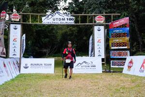 BIB: 100, 008050
                            <button type="button" onclick="openModal(13336451)" class="btn btn-primary btn-sm float-right btn-popup" data-toggle="modal" data-target=".modal-high-quality">
                        <i class="fas fa-shopping-cart"></i> Add to Cart
                    </button>
                                            <button type="button" onclick="isThisMe(13336451, true)" class="btn btn-success btn-sm float-right btn-popup btn-isme hidden" data-toggle="tooltip" data-placement="bottom" title="นี่คือรูปของคุณใช่ไหม คลิกที่นี่เพื่อเอาเข้าอัลบั้ม">
                        <i class="fas fa-plus"></i> Add to album
                    </button>
                    <button type="button" onclick="isThisMe(13336451, false)" class="btn btn-warning btn-sm float-right btn-popup btn-isnotme hidden">
                        <i class="fas fa-ban"></i> Remove from album
                    </button>