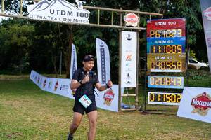 BIB: 100, 1023, 040958, 20843, 6097
                            <button type="button" onclick="openModal(13266775)" class="btn btn-primary btn-sm float-right btn-popup" data-toggle="modal" data-target=".modal-high-quality">
                        <i class="fas fa-shopping-cart"></i> Add to Cart
                    </button>
                                            <button type="button" onclick="isThisMe(13266775, true)" class="btn btn-success btn-sm float-right btn-popup btn-isme hidden" data-toggle="tooltip" data-placement="bottom" title="นี่คือรูปของคุณใช่ไหม คลิกที่นี่เพื่อเอาเข้าอัลบั้ม">
                        <i class="fas fa-plus"></i> Add to album
                    </button>
                    <button type="button" onclick="isThisMe(13266775, false)" class="btn btn-warning btn-sm float-right btn-popup btn-isnotme hidden">
                        <i class="fas fa-ban"></i> Remove from album
                    </button>