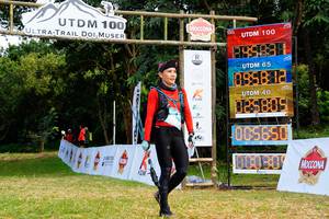 BIB: 100, 095, 5650
                            <button type="button" onclick="openModal(13266166)" class="btn btn-primary btn-sm float-right btn-popup" data-toggle="modal" data-target=".modal-high-quality">
                        <i class="fas fa-shopping-cart"></i> Add to Cart
                    </button>
                                            <button type="button" onclick="isThisMe(13266166, true)" class="btn btn-success btn-sm float-right btn-popup btn-isme hidden" data-toggle="tooltip" data-placement="bottom" title="นี่คือรูปของคุณใช่ไหม คลิกที่นี่เพื่อเอาเข้าอัลบั้ม">
                        <i class="fas fa-plus"></i> Add to album
                    </button>
                    <button type="button" onclick="isThisMe(13266166, false)" class="btn btn-warning btn-sm float-right btn-popup btn-isnotme hidden">
                        <i class="fas fa-ban"></i> Remove from album
                    </button>